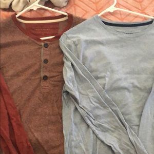 Banana republic soft wash long sleeve shirts.